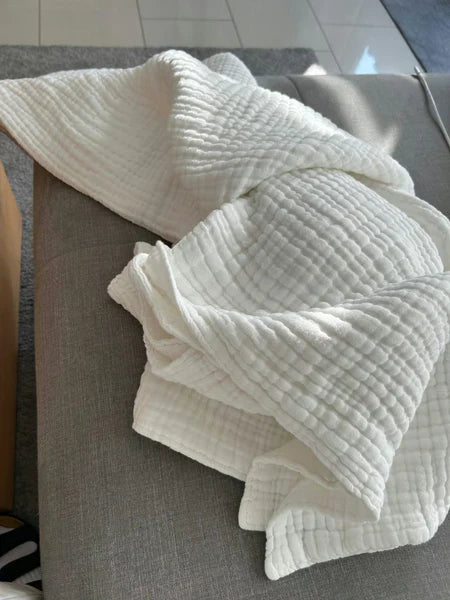 Comment choisir le plaid parfait pour votre canapé ?